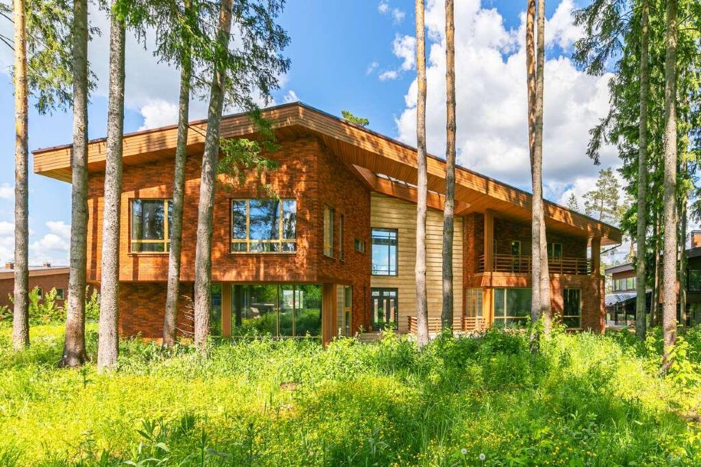 Домовладение с 4 спальнями 850 м2 в посёлке Покровское-Рубцово Фото 2