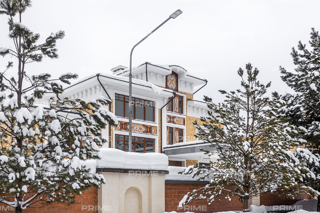 Домовладение с 7 спальнями 1150 м2 в посёлке Азарово Фото 2