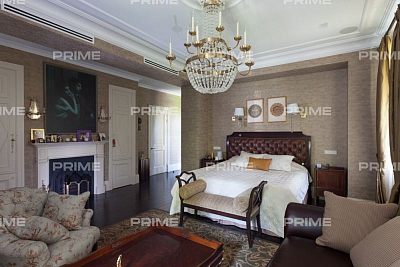 Домовладение с 5 спальнями 850 м2 в посeлке Жуковка-2 Фото 3