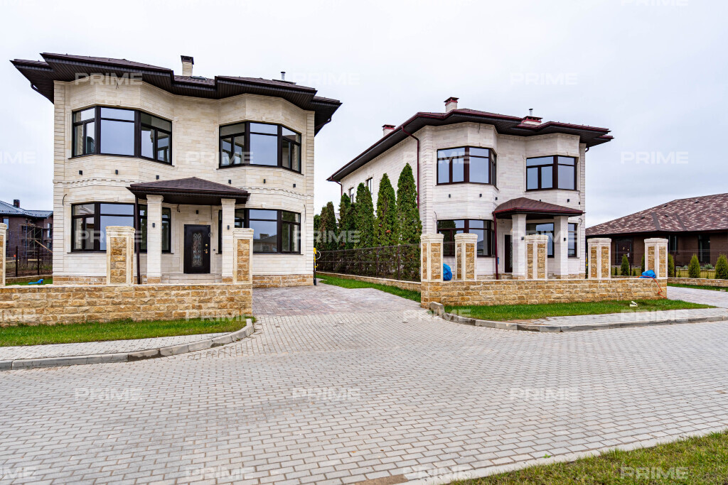 Домовладение с 5 спальнями 332 м2 в посёлке Новорижский