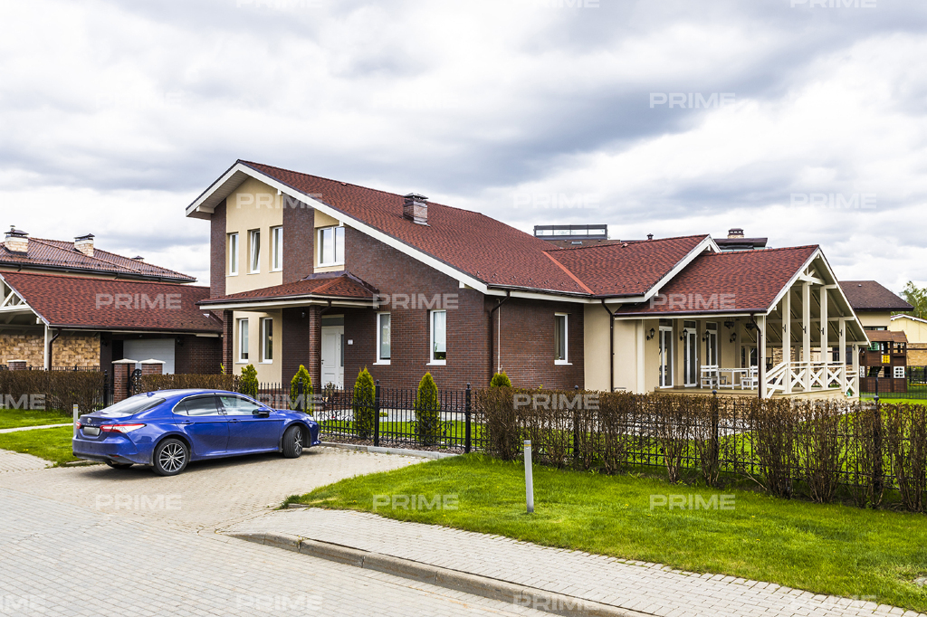 Домовладение с 4 спальнями 470 м2 в посёлке Покровский