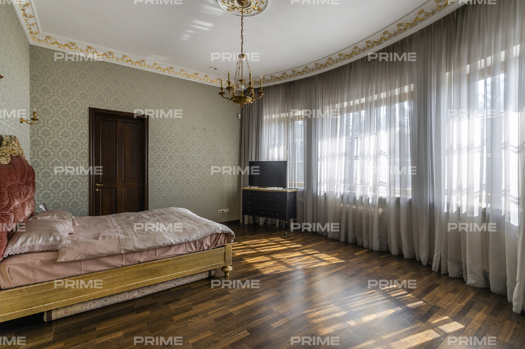 Домовладение с 4 спальнями 570 м2 в посёлке Новахово Фото 15