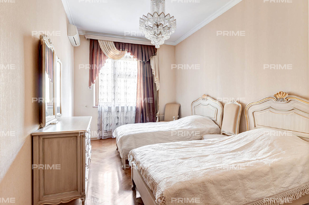 Квартира с 4 спальнями 212 м2 в посёлке Жуковка-1, многоквартирный дом Фото 7