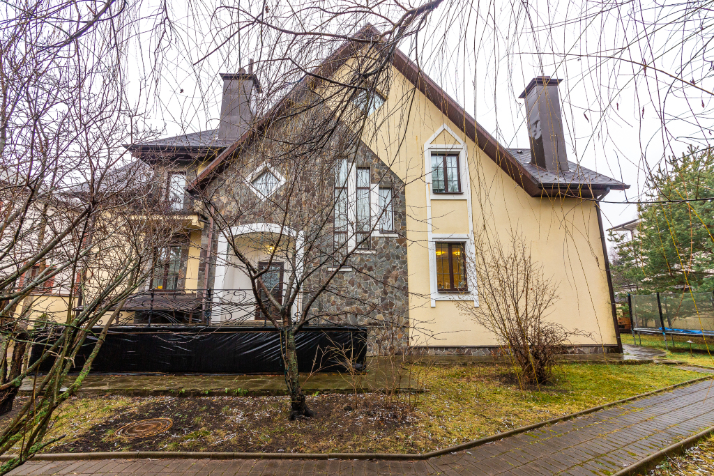 Домовладение с 4 спальнями 450 м2 в посёлке Жуковка Правая сторона Фото 22