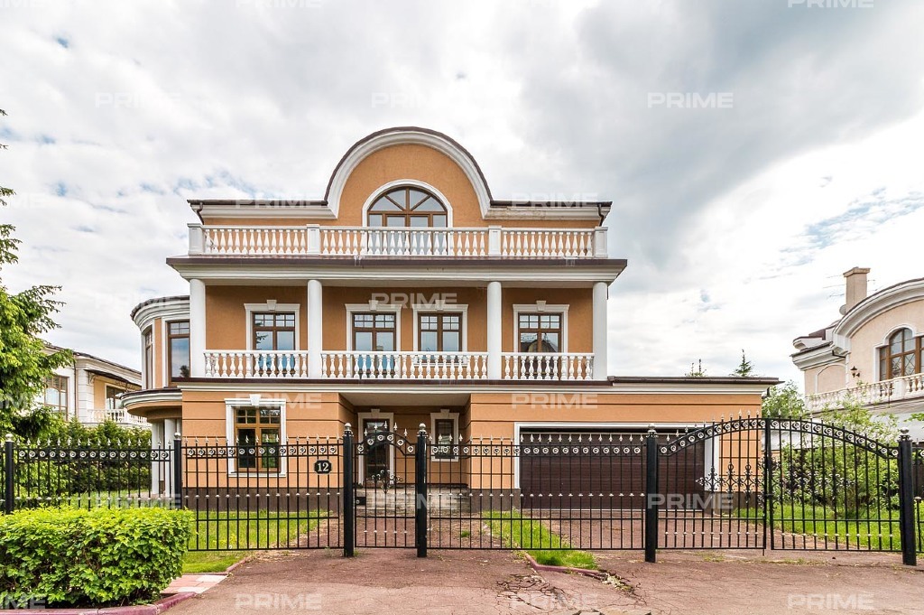 Домовладение 600 м2 в посёлке Новахово
