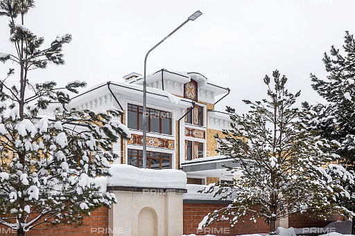 Домовладение с 7 спальнями 1150 м2 в посeлке Азарово Фото 2
