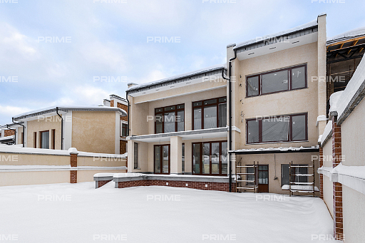 Таунхаус с 6 спальнями 750 м2 в посёлке Азарово Фото 4
