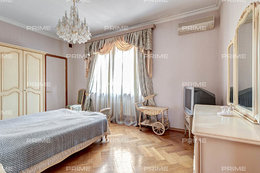 Квартира с 4 спальнями 212 м2 в посeлке Жуковка-1, многоквартирный дом Фото 8