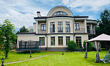 Домовладение с 7 спальнями 546 м2 в посёлке Новахово