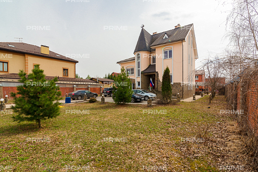 Домовладение с 4 спальнями 600 м2 в посёлке Захарково. Коттеджная застройка Фото 2