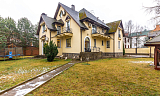 Домовладение с 4 спальнями 450 м2 в посёлке Жуковка Правая сторона