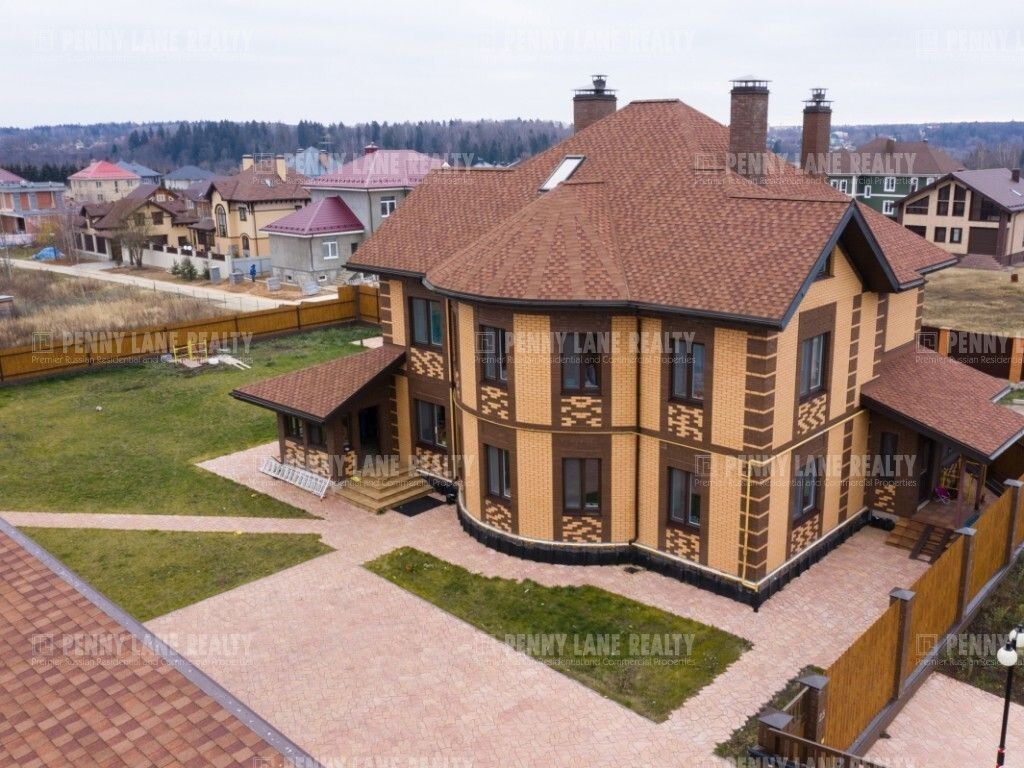Домовладение с 6 спальнями 1240 м2 в посёлке Горышкино. Коттеджная застройка Фото 2
